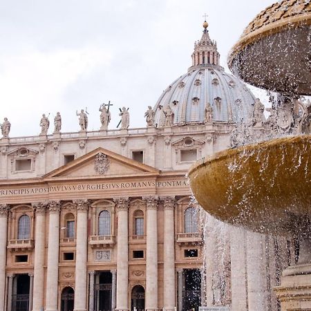 Vatican Rooms Metro Ottaviano โรม ภายนอก รูปภาพ