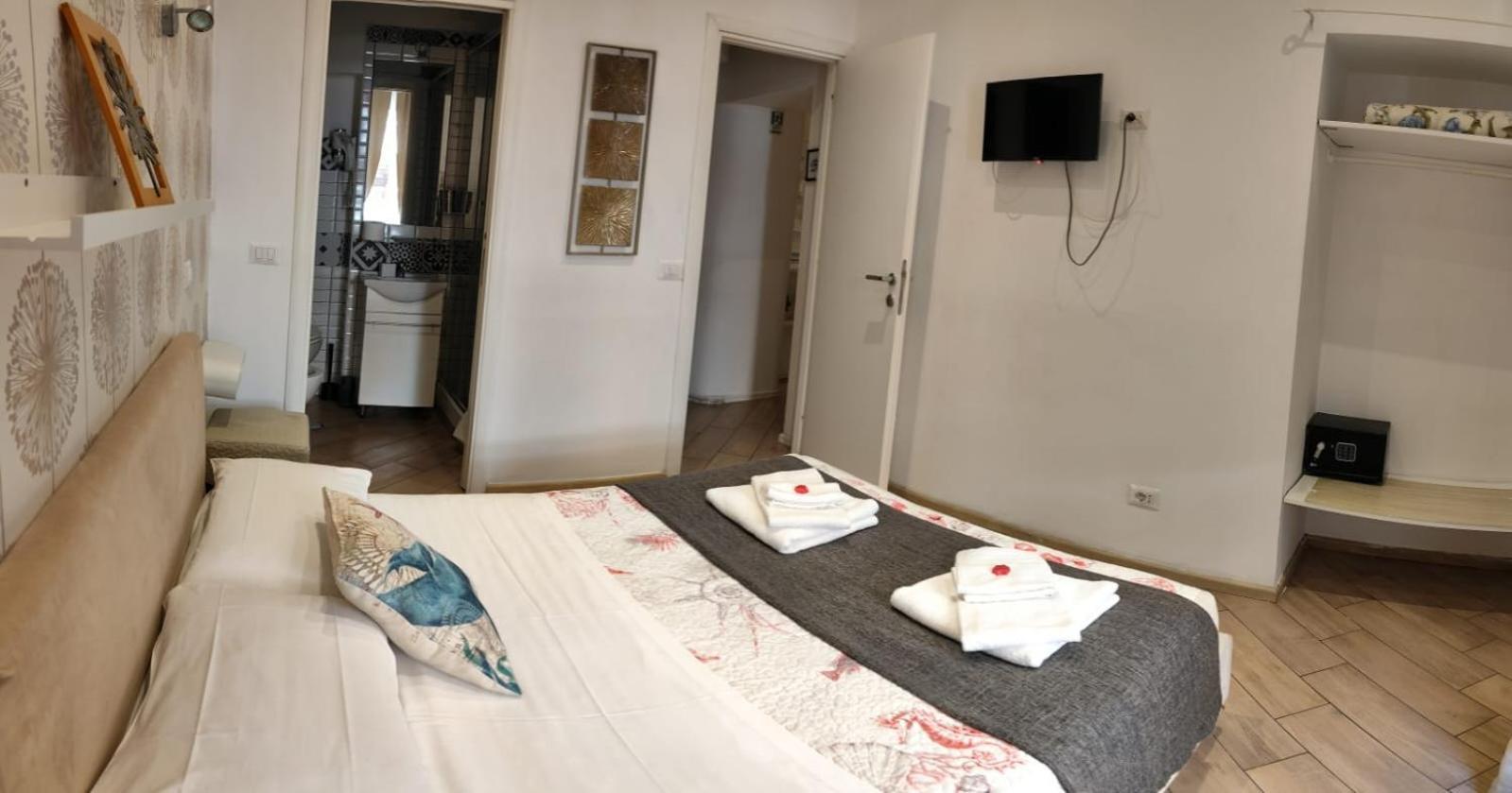 Vatican Rooms Metro Ottaviano โรม ภายนอก รูปภาพ